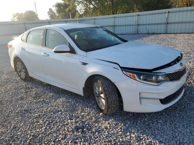 Photo 4 from auction – 2017 KIA OPTIMA with VIN 5XXGU4L3XHG163149