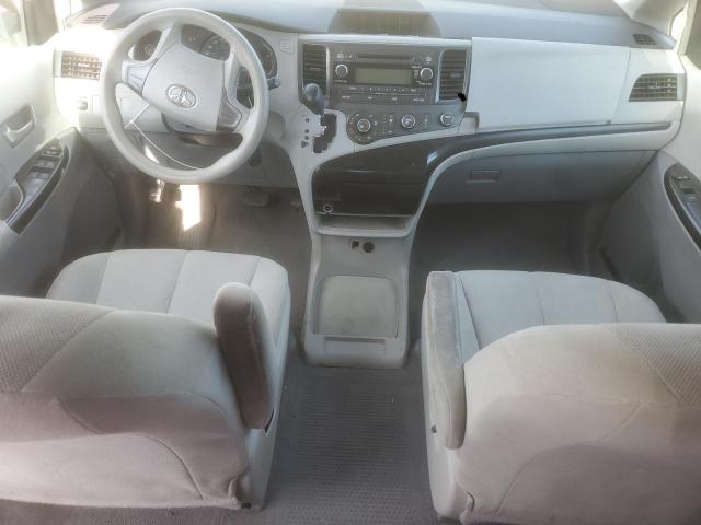 Photo 8 from auction – 2011 TOYOTA SIENNA with VIN 5TDZK3DC6BS040431