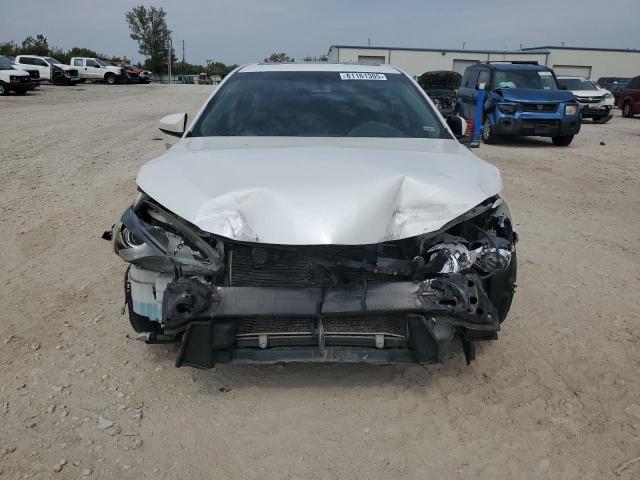 Photo 5 from auction – 2016 TOYOTA CAMRY LE with VIN 4T1BF1FK0GU156320