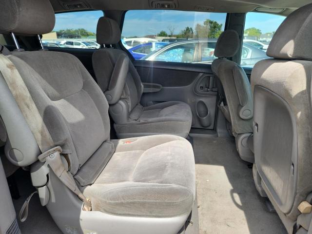 Photo 11 from auction – 2004 TOYOTA SIENNA CE with VIN 5TDZA23C64S022108