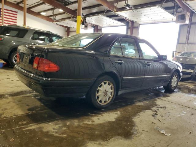 Photo 3 from auction – 1999 MERCEDES-BENZ E 320 with VIN WDBJF65H5XA925347