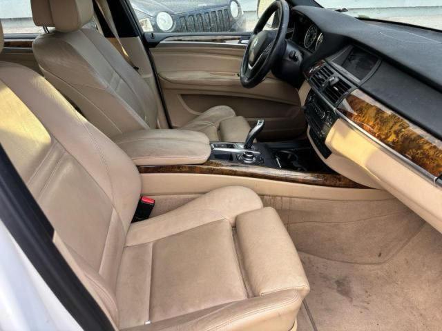 Photo 5 from auction – 2011 BMW X5 XDRIVE5 with VIN 5UXZV8C53BL417806