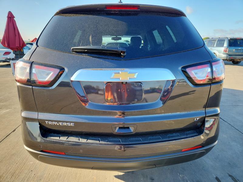 Photo 6 from auction – 2017 CHEVROLET TRAVERSE L with VIN 1GNKRHKD3HJ175515