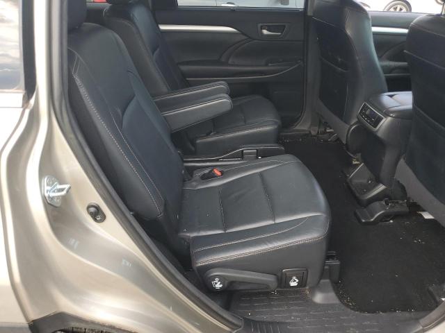Photo 11 from auction – 2015 TOYOTA HIGHLANDER with VIN 5TDJKRFH0FS162765