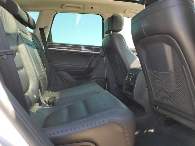 Photo 11 from auction – 2016 VOLKSWAGEN TOUAREG TD with VIN WVGEP9BP1GD002760