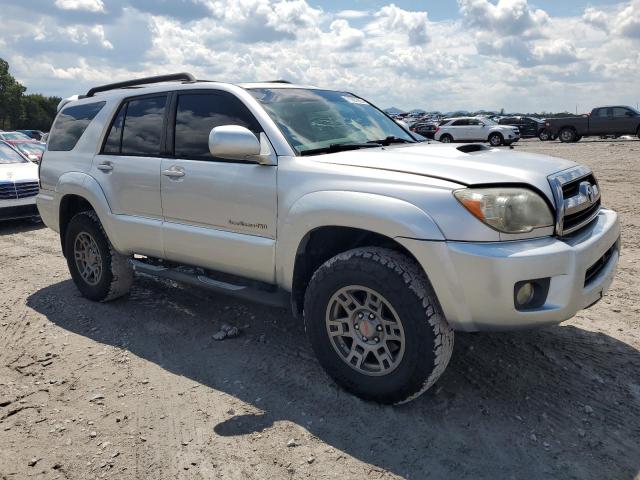 Photo 4 from auction – 2006 TOYOTA 4RUNNER SR with VIN JTEBU14R968064099