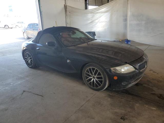 Photo 4 from auction – 2005 BMW Z4 with VIN 4USBT335X5LR70284