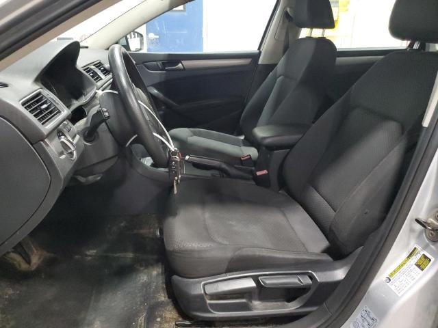 Photo 7 from auction – 2014 VOLKSWAGEN PASSAT S with VIN 1VWAS7A32EC115444