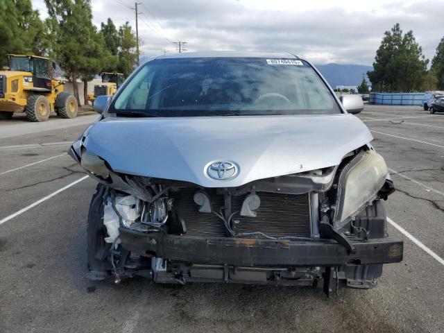 Photo 5 from auction – 2014 TOYOTA SIENNA SPO with VIN 5TDXK3DC2ES465091