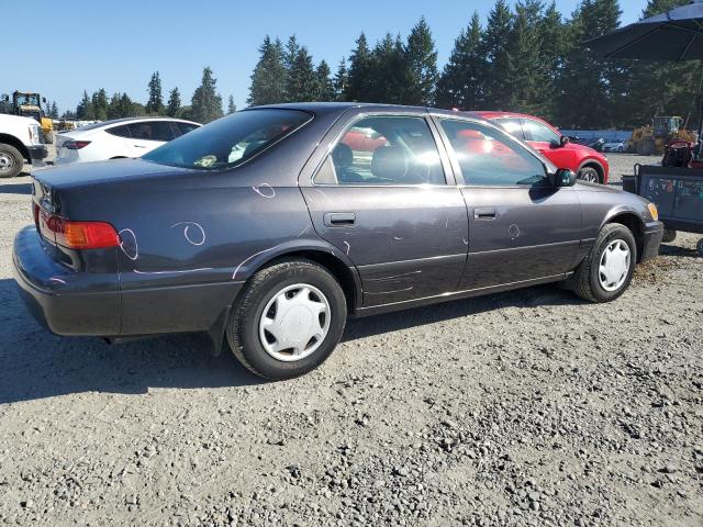Photo 3 from auction – 2000 TOYOTA CAMRY CE with VIN 4T1BG22K7YU958650