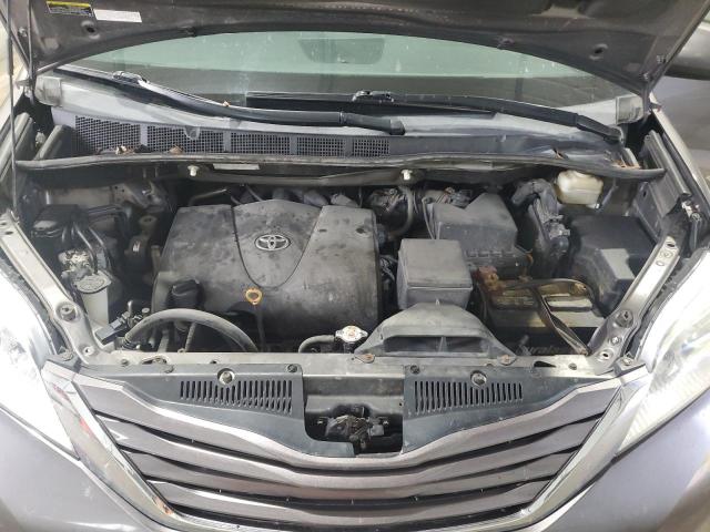 Photo 12 from auction – 2017 TOYOTA SIENNA LE with VIN 5TDJZ3DC6HS153961