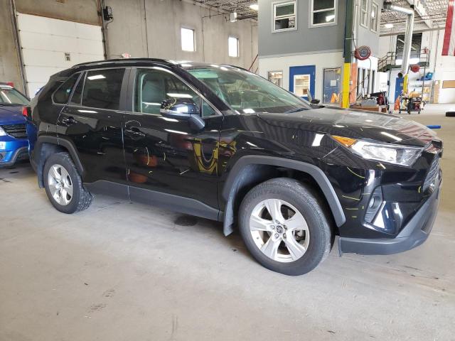 Photo 4 from auction – 2019 TOYOTA RAV4 XLE with VIN JTMP1RFVXKJ025018