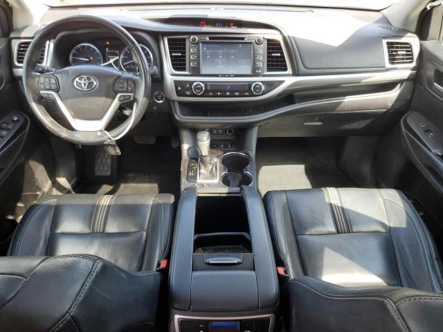 Photo 8 from auction – 2018 TOYOTA HIGHLANDER with VIN 5TDJZRFH7JS899711