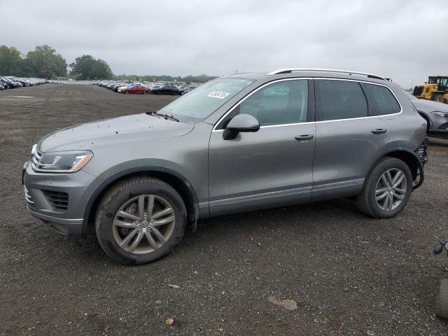 VOLKSWAGEN TOUAREG SP 2016 with VIN WVGEF9BP0GD010643 - Photo from auction