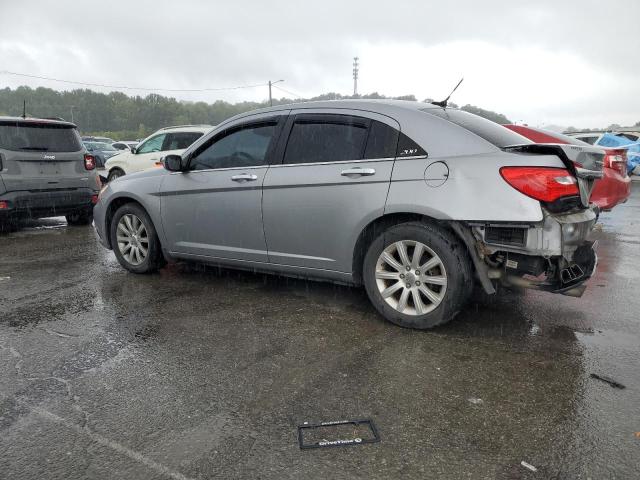 Photo 2 from auction – 2013 CHRYSLER 200 LIMITED with VIN 1C3CCBCG8DN653018