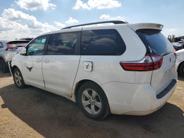 Photo 2 from auction – 2015 TOYOTA SIENNA LE with VIN 5TDKK3DC9FS597518