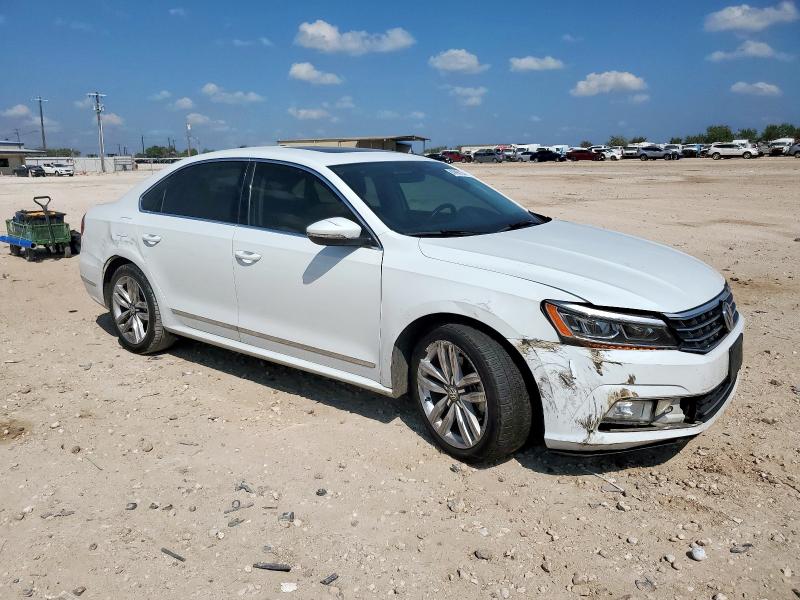 Photo 4 from auction – 2016 VOLKSWAGEN PASSAT SEL with VIN 1VWCS7A39GC067047
