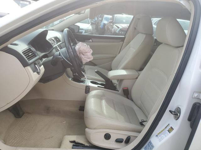 Photo 7 from auction – 2014 VOLKSWAGEN PASSAT SE with VIN 1VWBP7A3XEC015436