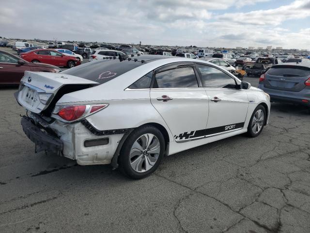 Photo 3 from auction – 2015 HYUNDAI SONATA HYBRID with VIN KMHEC4A44FA123403