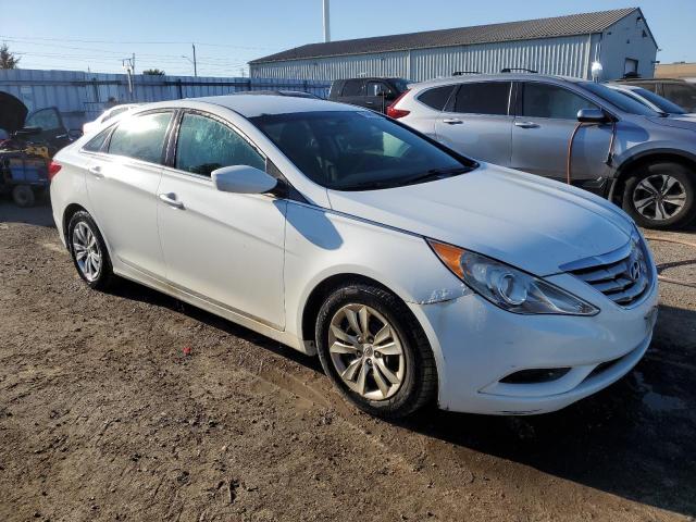 Photo 4 from auction – 2013 HYUNDAI SONATA GLS with VIN 5NPEB4AC5DH601459