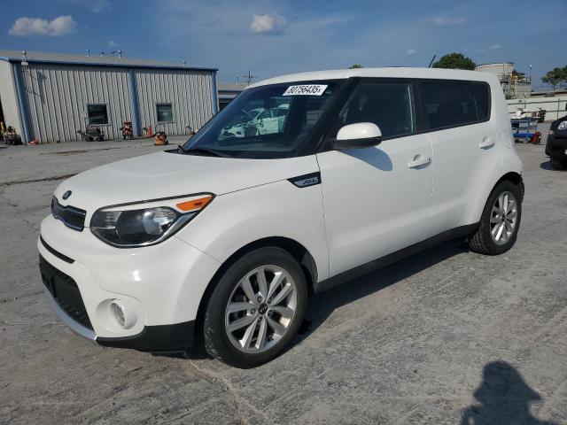 KIA SOUL + 2017 con VIN KNDJP3A50H7446406 - Foto de la subasta