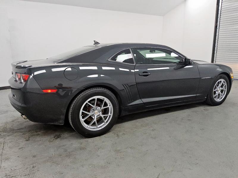 Photo 3 from auction – 2013 CHEVROLET CAMARO LS with VIN 2G1FA1E31D9173661