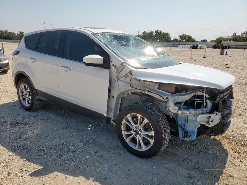 Photo 4 from auction – 2017 FORD ESCAPE SE with VIN 1FMCU0G97HUC53399