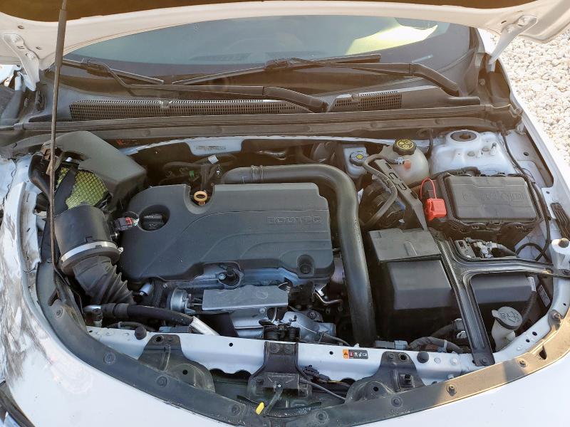 Photo 11 from auction – 2020 CHEVROLET MALIBU LT with VIN 1G1ZD5ST0LF092768