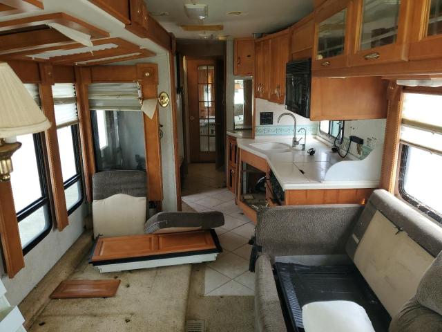 Photo 6 from auction – 2004 FREIGHTLINER CHASSIS X with VIN 4UZAAHAK83CM15873