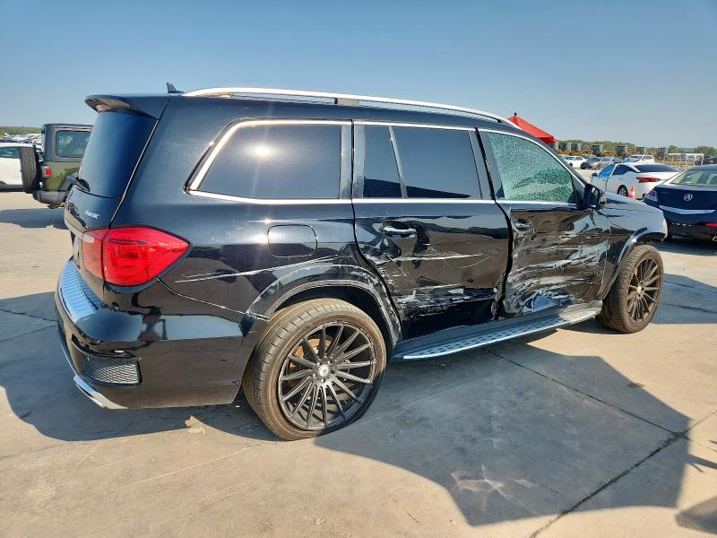 Photo 3 from auction – 2014 MERZ GL 550 4MATIC with VIN 4JGDF7DE8EA342713