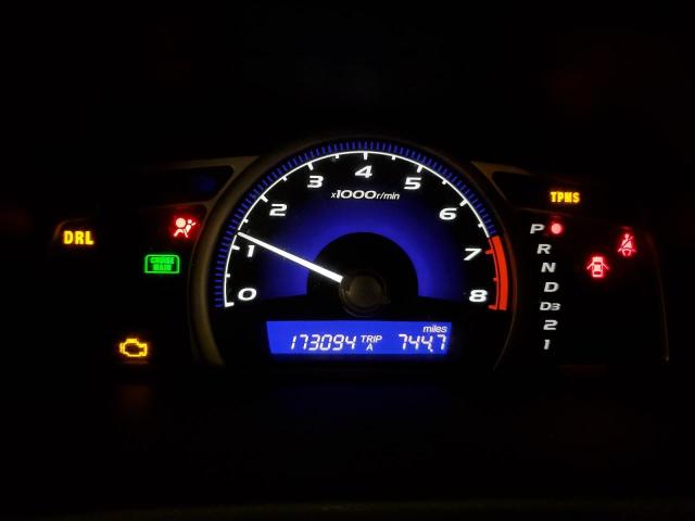 Photo 9 from auction – 2010 HONDA CIVIC LX with VIN 19XFA1F5XAE087415