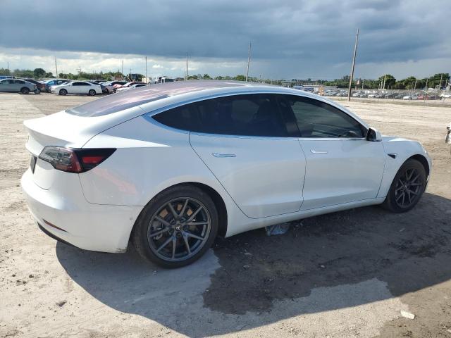 Photo 3 from auction – 2018 TESLA MODEL 3 with VIN 5YJ3E1EA8JF017251