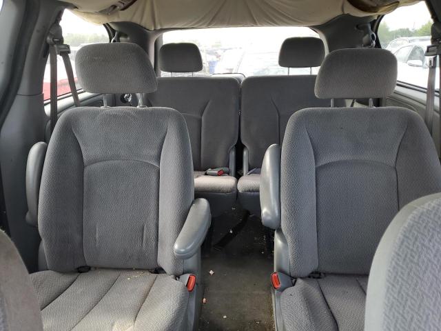 Photo 10 from auction – 2004 CHRYSLER TOWN & COU with VIN 2C4GP54L74R577129