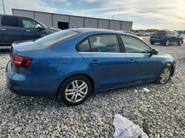 Photo 3 from auction – 2017 VOLKSWAGEN JETTA S with VIN 3VW2B7AJ6HM370149