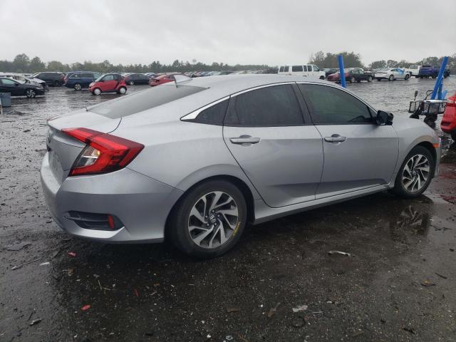 Photo 3 from auction – 2018 HONDA CIVIC EX with VIN 2HGFC2F72JH513976