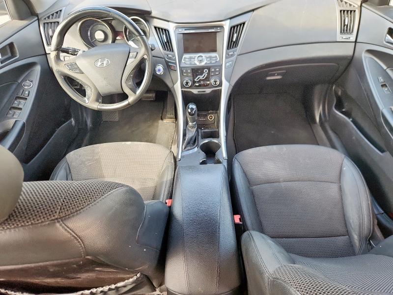 Photo 8 from auction – 2011 HYUNDAI SONATA SE with VIN 5NPEC4AB8BH315574