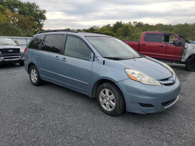Photo 4 from auction – 2010 TOYOTA SIENNA CE with VIN 5TDKK4CC5AS305380