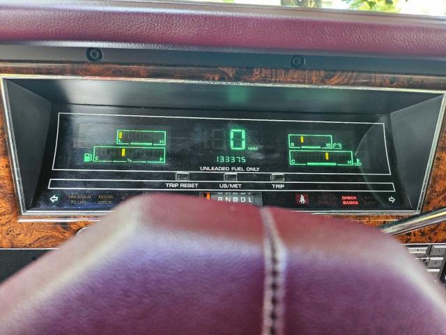 Photo 8 from auction – 1989 CHRYSLER NEW YORKER with VIN 1C3BC6637KD617027