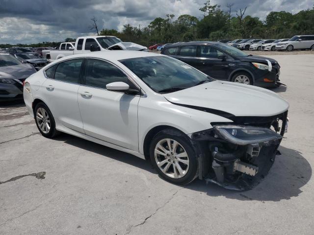 Photo 4 from auction – 2015 CHRYSLER 200 LIMITE with VIN 1C3CCCABXFN628556