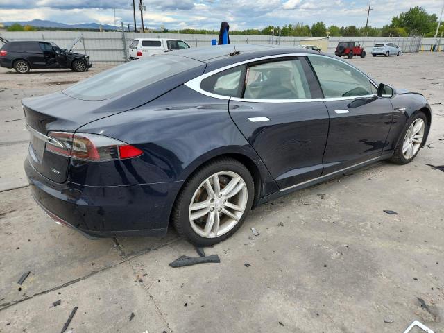 Photo 3 from auction – 2015 TESLA MODEL S 70 with VIN 5YJSA1S2XFF084476