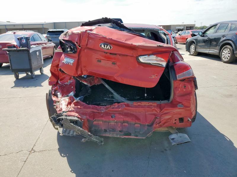 Photo 6 from auction – 2018 KIA FORTE LX with VIN 3KPFL4A7XJE255185