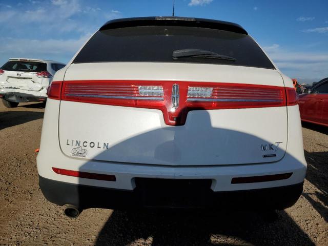 Photo 6 from auction – 2015 LINCOLN MKT with VIN 2LMHJ5AT3FBL04386