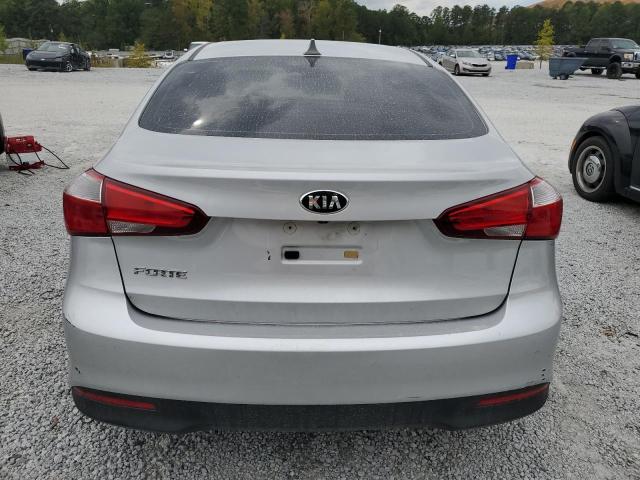 Photo 6 from auction – 2018 KIA FORTE LX with VIN 3KPFK4A78JE272067