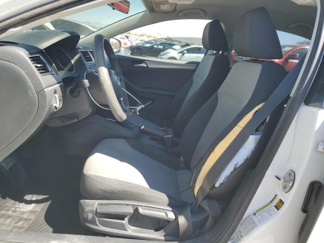 Photo 7 from auction – 2017 VOLKSWAGEN JETTA S with VIN 3VW2B7AJ7HM224052