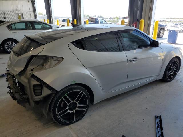 Photo 3 from auction – 2013 HYUNDAI VELOSTER with VIN KMHTC6AD6DU146244