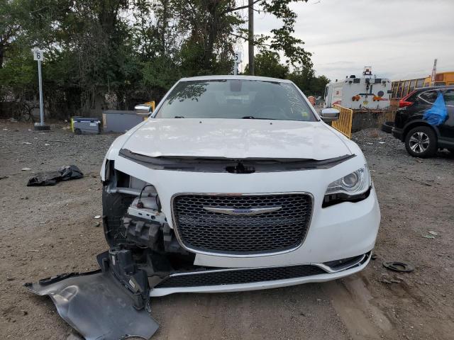 Photo 5 from auction – 2019 CHRYSLER 300 LIMITE with VIN 2C3CCAEG2KH536175