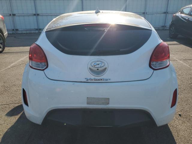 Photo 6 from auction – 2016 HYUNDAI VELOSTER with VIN KMHTC6AD2GU277935