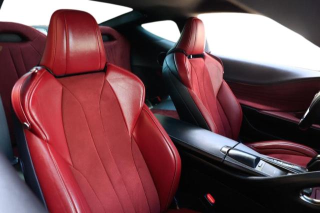 Photo 5 from auction – 2018 LEXUS LC 500 with VIN JTHHP5AY1JA001829