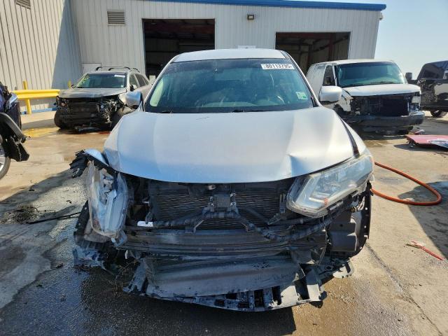 Photo 5 from auction – 2019 NISSAN ROGUE S with VIN 5N1AT2MT4KC831848