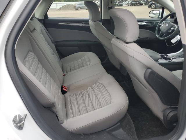 Photo 10 from auction – 2016 FORD FUSION S with VIN 3FA6P0G71GR312062